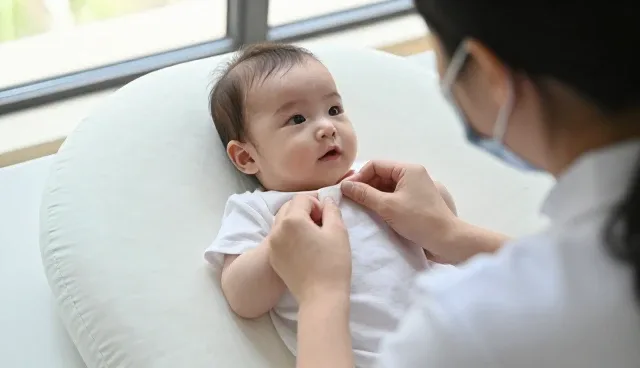 婴儿护理常见问题及科学处理方式